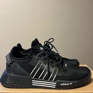 Adidas Black Sneakers with Cushioned Sole and Mesh Upper